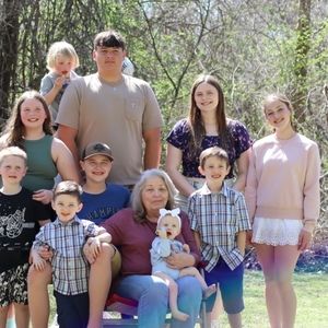 Meet your Posher, Avery